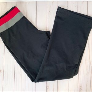 Lands End Black Yoga Pant, Red/Gray waistband